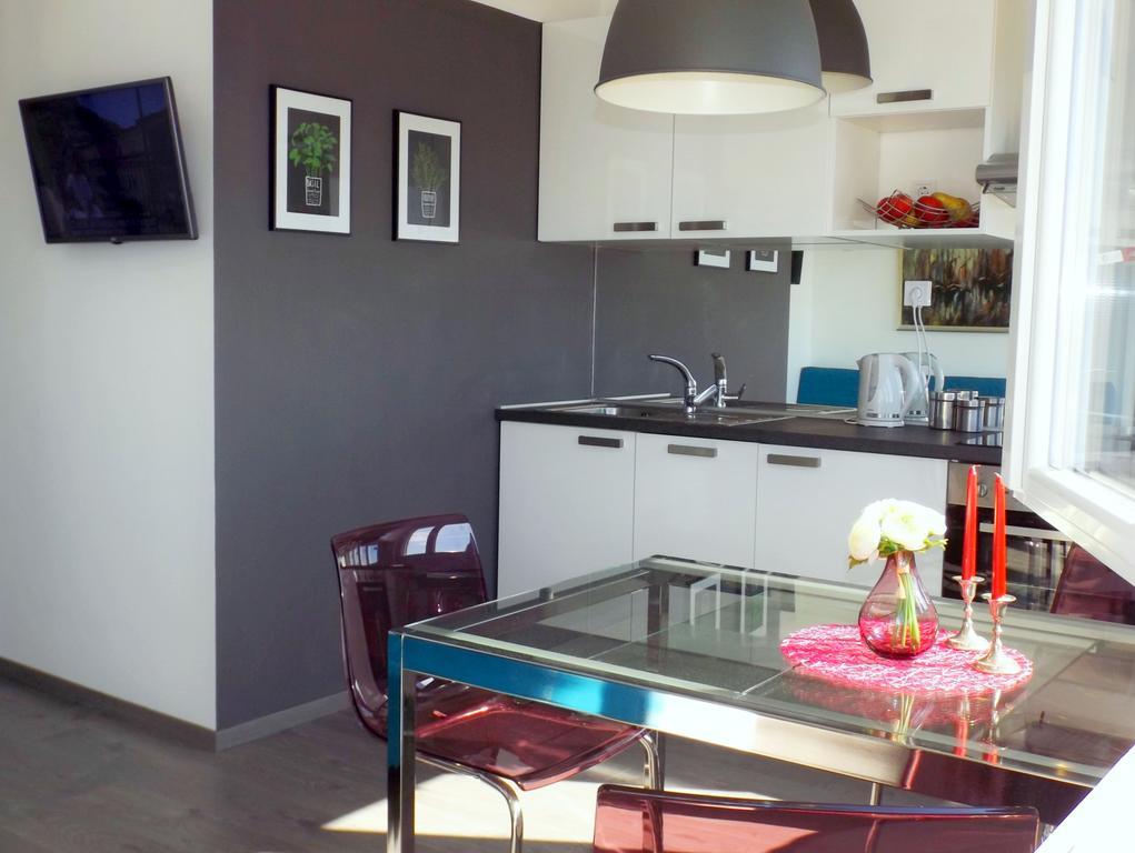 Apartment Lea Makarska Bagian luar foto