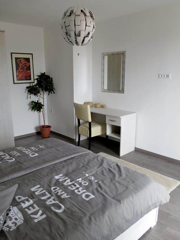 Apartment Lea Makarska Bagian luar foto